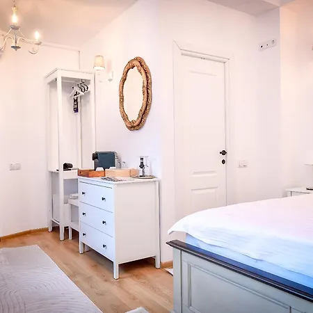 Casa Baritiu Hotel *